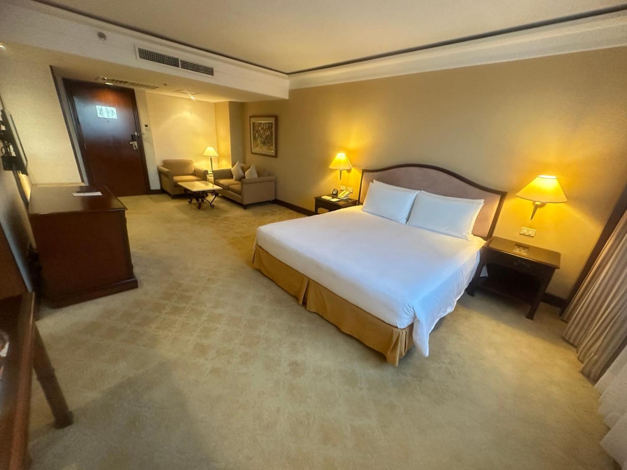 Marco Polo Plaza Cebu Hotel Екстериор снимка A room at the hotel